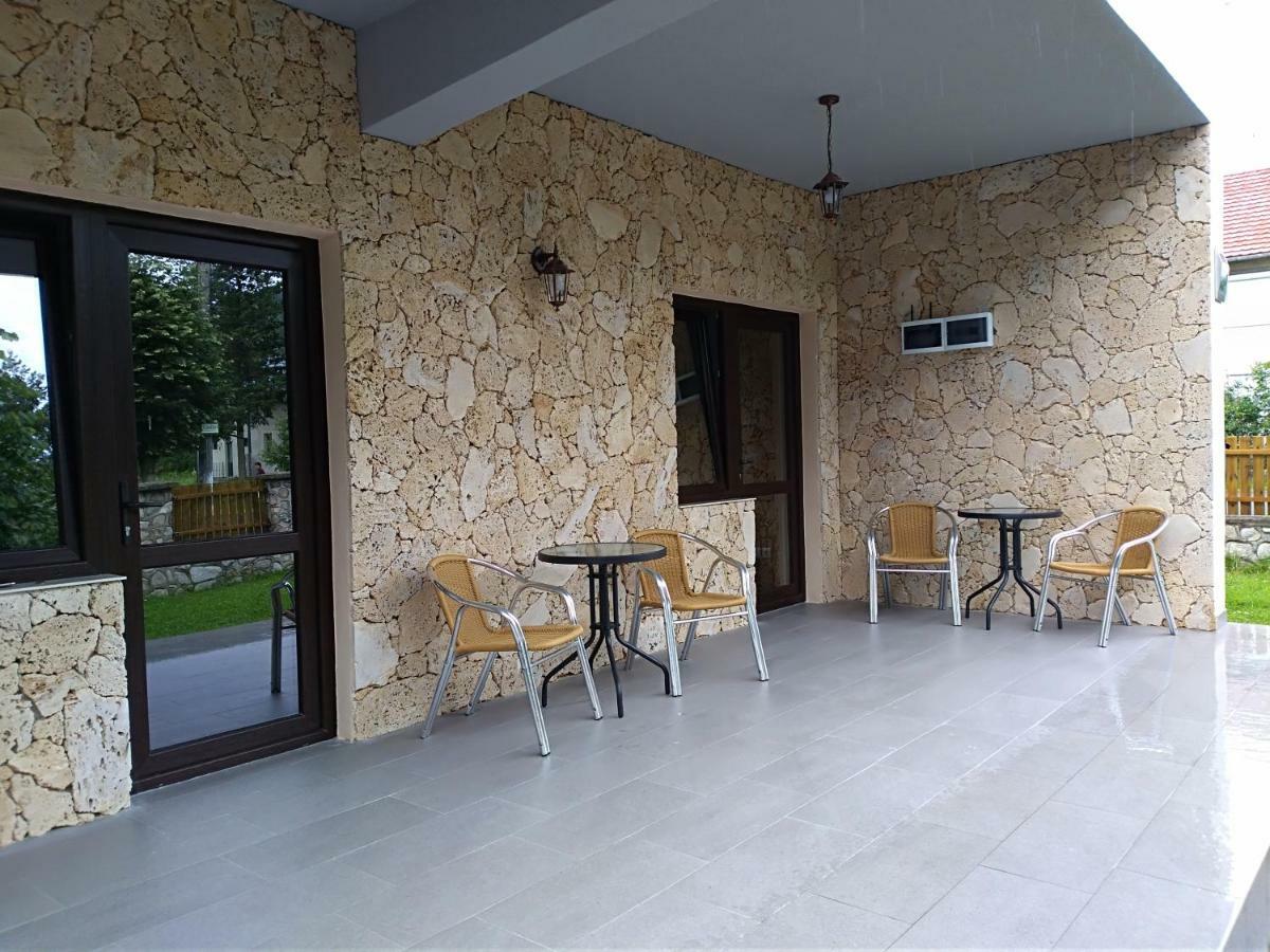 Casa Roka Apartment เอเชลนิทซา ภายนอก รูปภาพ