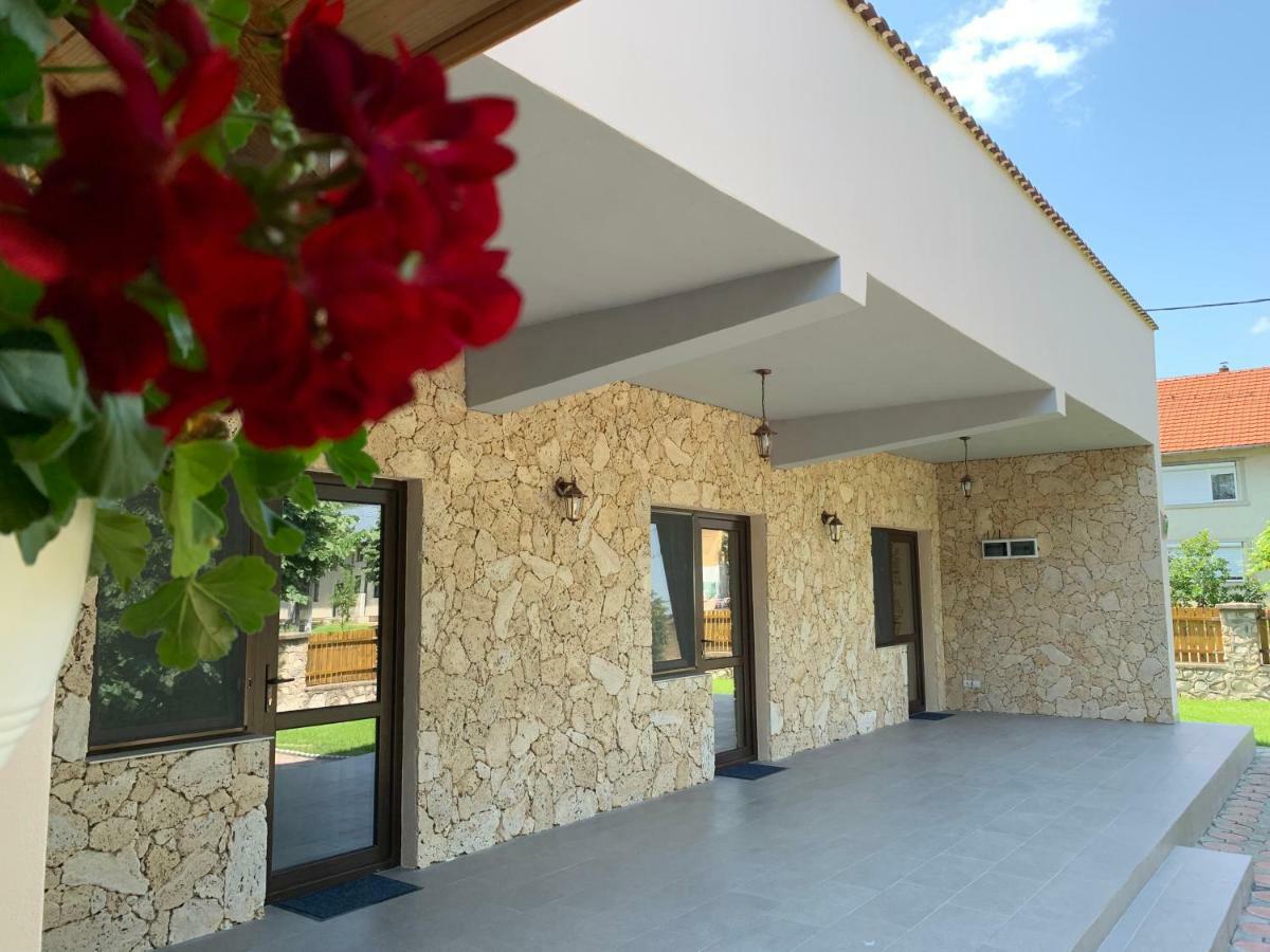 Casa Roka Apartment เอเชลนิทซา ภายนอก รูปภาพ